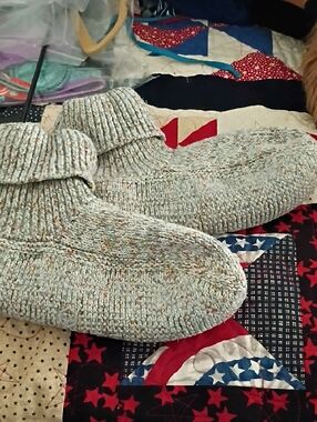 Bombas Chunky Knit Turtleneck Slipper Socks - Light Speckled Gray